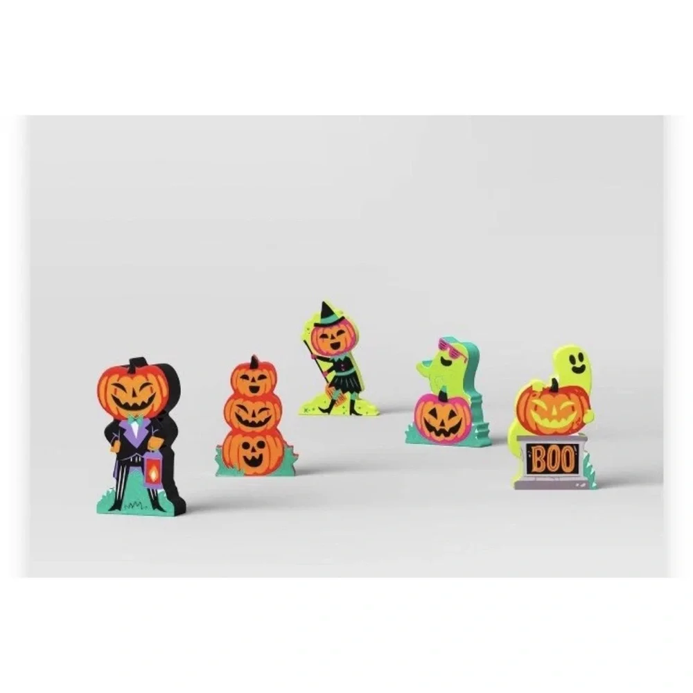 2024 Hyde & Eek Flat 5 Pc Mini Mantle Wood Decor Halloween Tabletop Pumpkin Neon